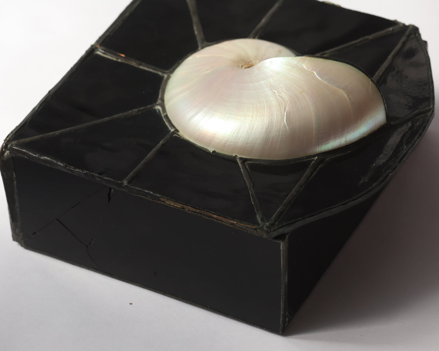 Vintage Nautilus Glass Mirror Box