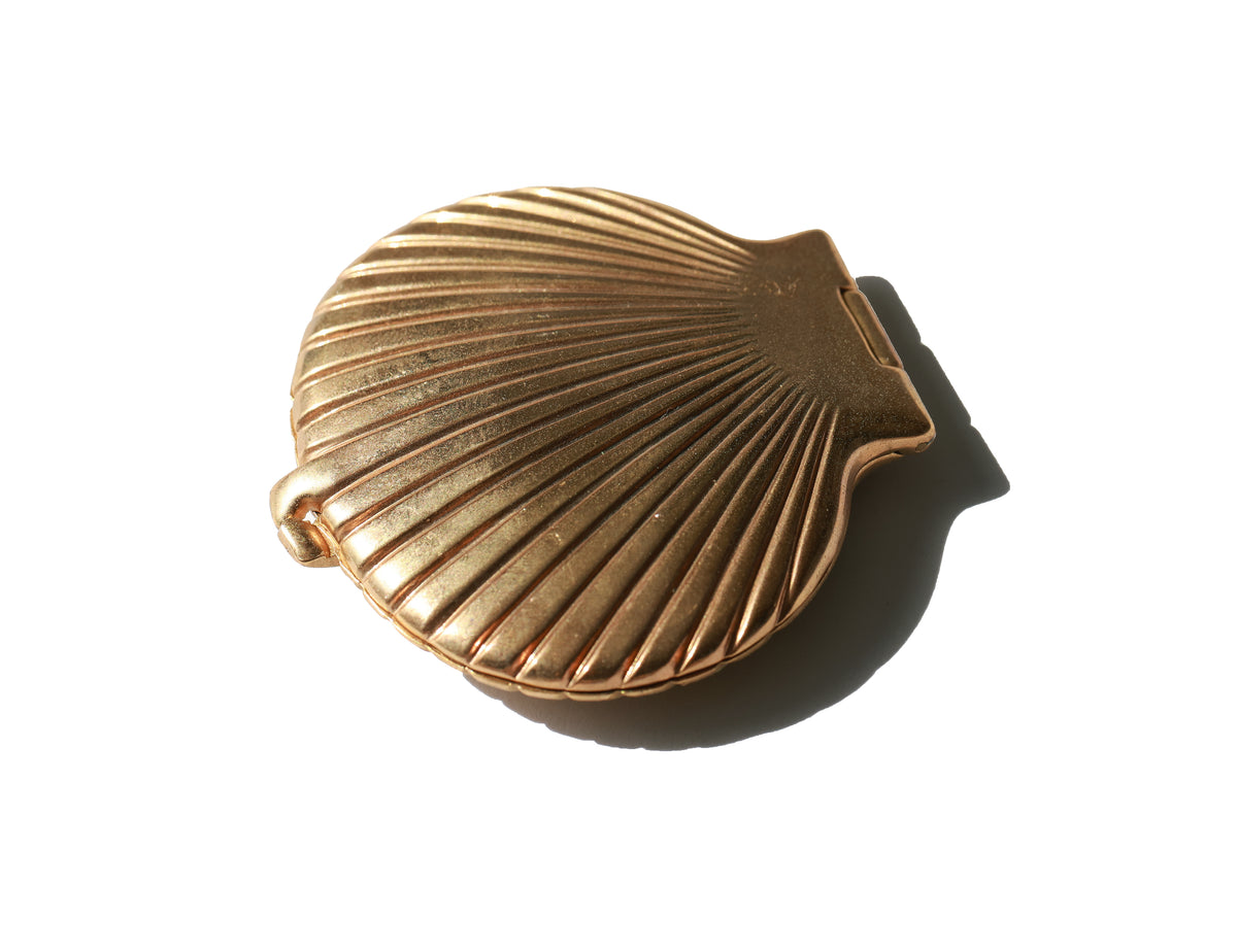 Gold Scallop Perfume Compact