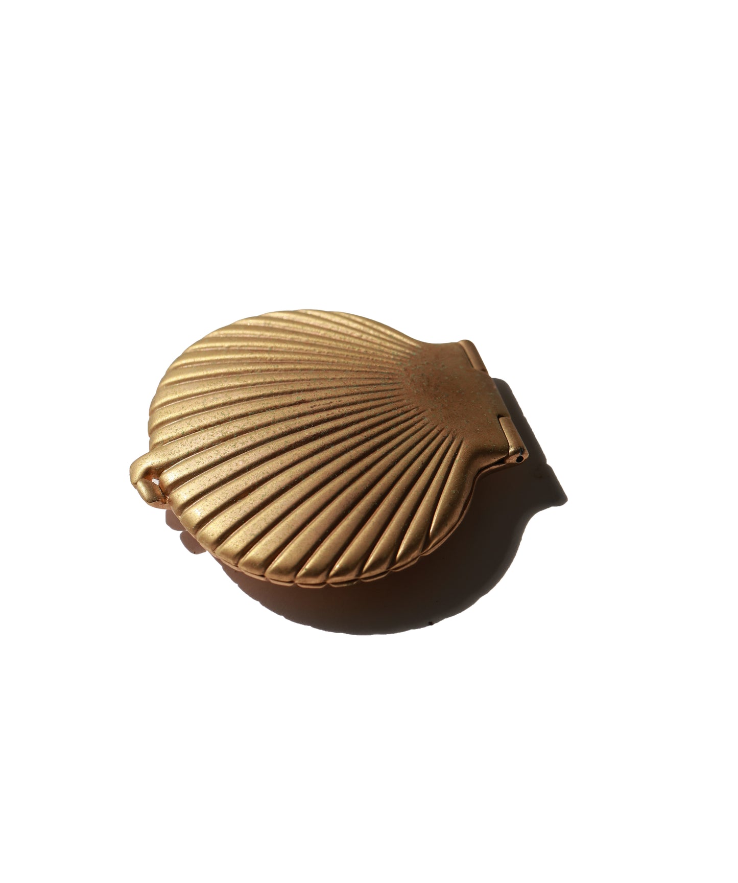Gold Scallop Perfume Compact